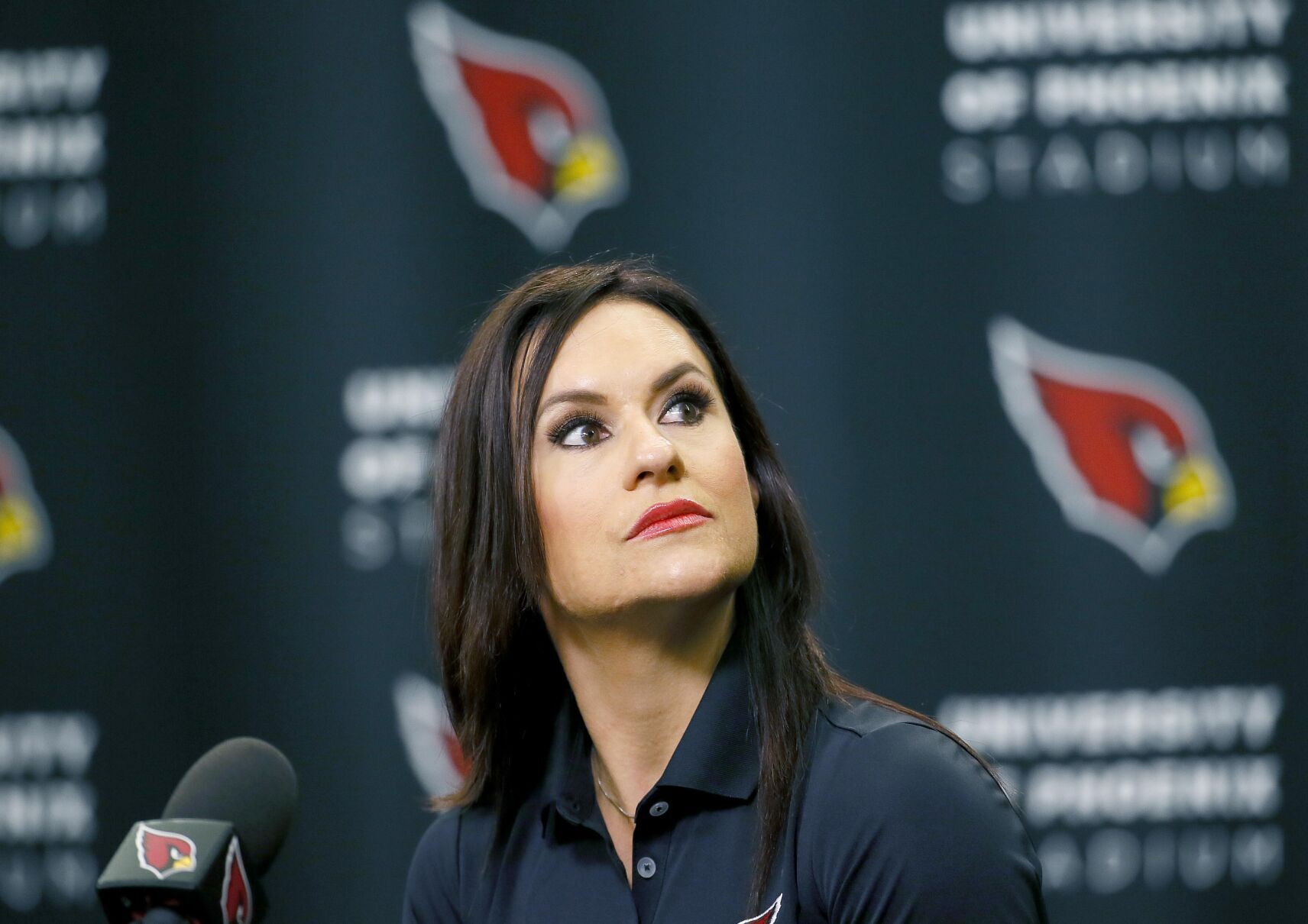2015: Arizona Cardinals hire Jen Welter to become first woman to hold coaching position in NFL